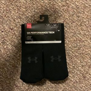 Mens 9-12.5 crew socks. 6 pairs ! Brand new